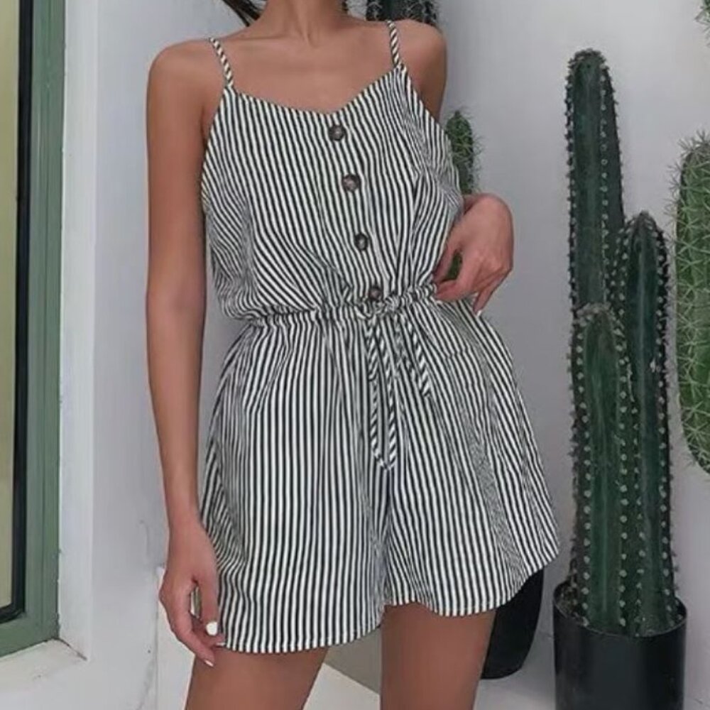 Bundle 2+ items for 30% off American style backless romper jumpsuits